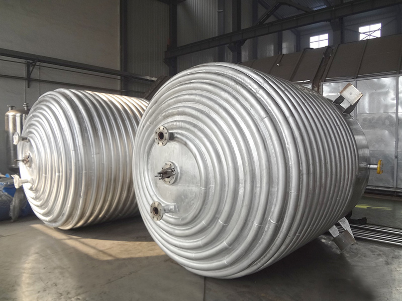 江蘇閉式不銹鋼反應釜（外半圓管）